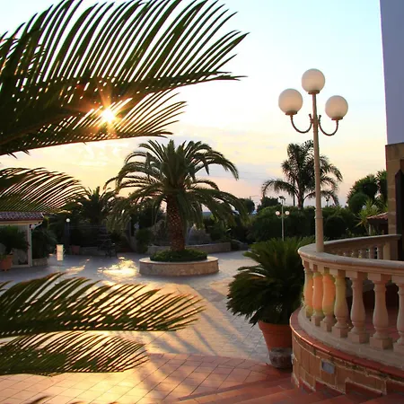 Villaggio San Giovanni Hotell 4*