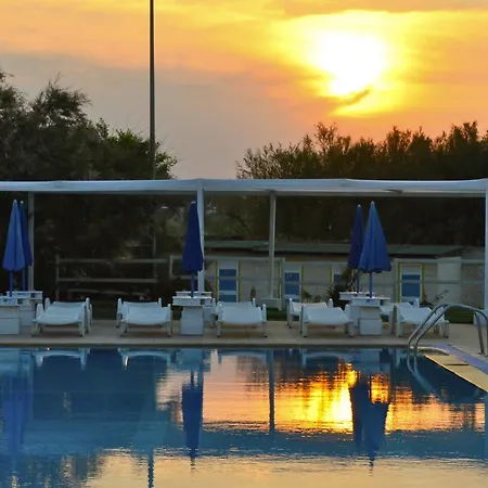 Villaggio San Giovanni 4*