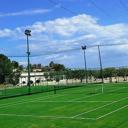 Hotel Villaggio San Giovanni 4*